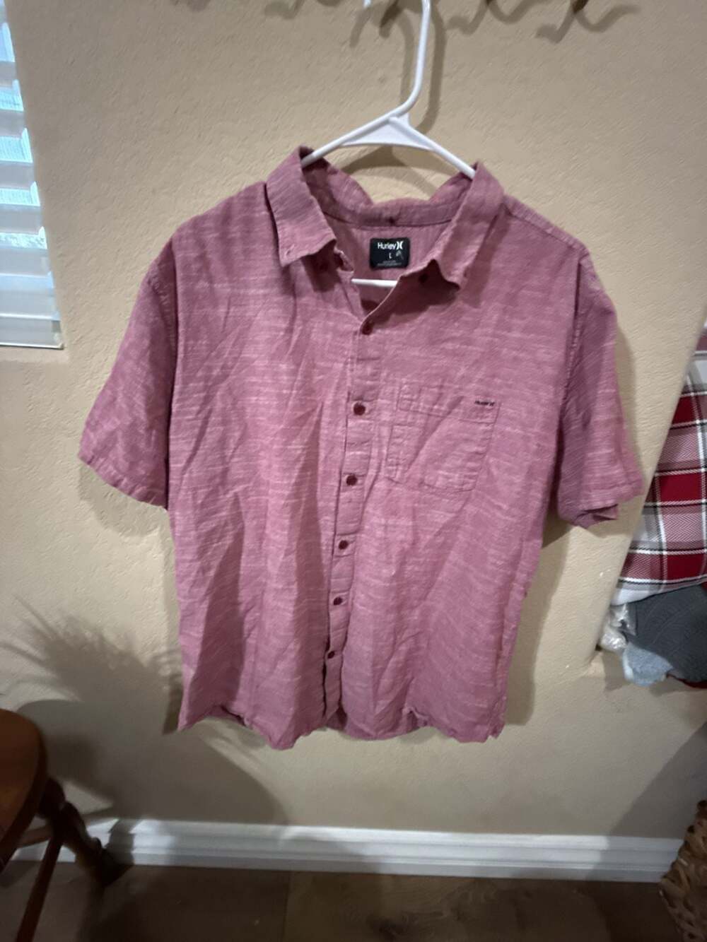 Hurley Short Sleeve Button Up Shirt Size L Burgundy Classic Fit